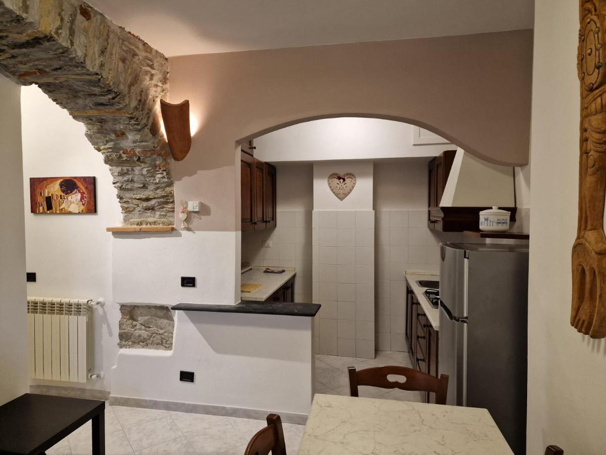 Casa Romantica Tra Liguria E Toscana Ortonovo 外观 照片