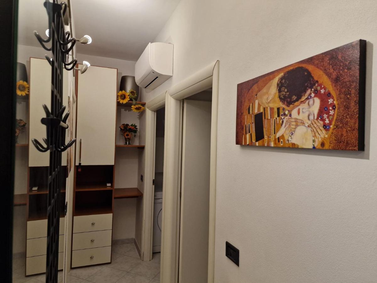 Casa Romantica Tra Liguria E Toscana Ortonovo 外观 照片
